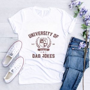 8U5qb45D Dad Jokes University t shirt3