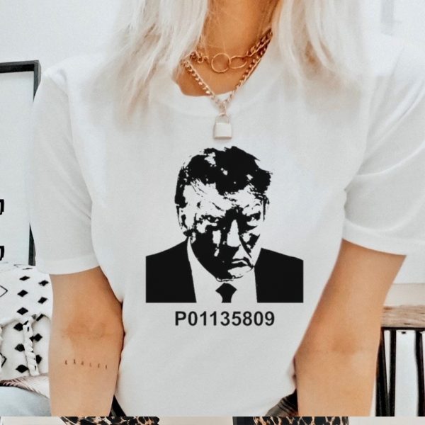 Donald Trump mugshot p01135809 shirt