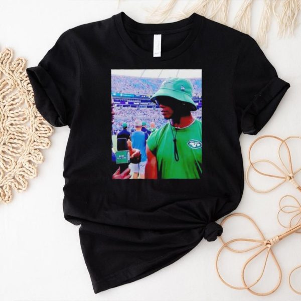 Garrett Wilson Bucket hat pic shirt