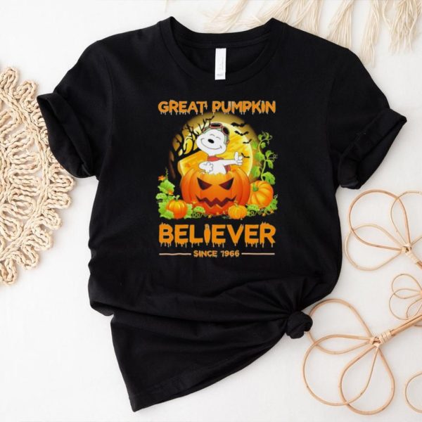 Halloween Snoopy great pumpkin believer 1966 shirt