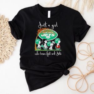 Peanuts just a girl who loves fall and Jets shirt