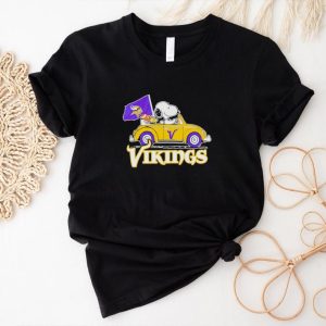 Snoopy riding car Minnesota Vikings shirt