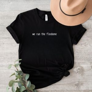 We run the flexbone shirt