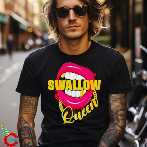 Adult Humor Swallow Queen Lips Golden Necklace Naughty Queen shirt