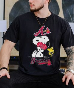 Atlanta Braves Snoopy Hug Heart Peanuts Baseball MLB Shirt