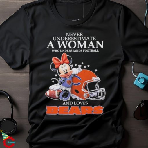 Official Never Underestimate A Woman Who Understands Football And Loves Chicago Bears T Shirt