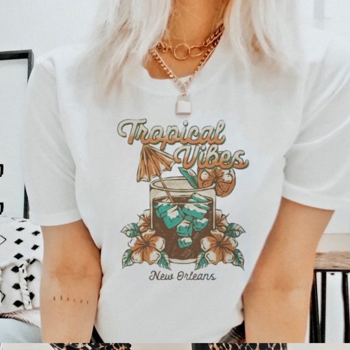 Tropical Vibes New Orleans Pontchartrain Hotel 2024 t shirt