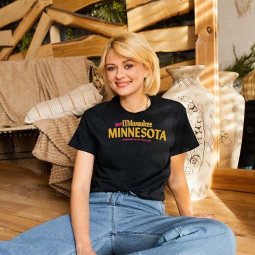 Visit Milwaukee Minnesota Somewhere In The Heartland Shirt