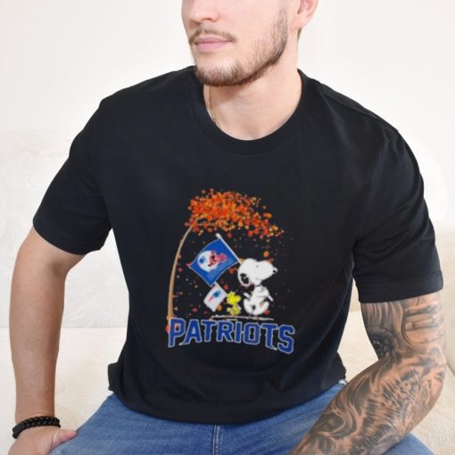 Official Peanuts Snoopy And Woodstock Parade Flag New England Patriots In The Fall T Shirt