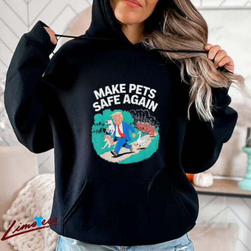 Official Make Pets Safe Again Vote Election 2024 Trump Holding Cat and Duck Shirt