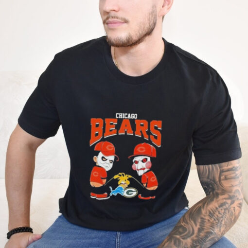 Official Michael Myers And Billy The Puppet X Chicago Bears Pee On NFL Teams Halloween 2024 Shirt