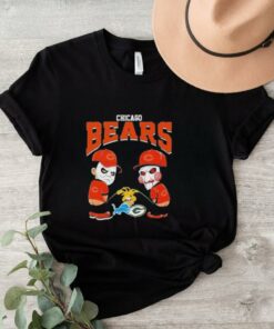 Official Michael Myers And Billy The Puppet X Chicago Bears Pee On NFL Teams Halloween 2024 Shirt