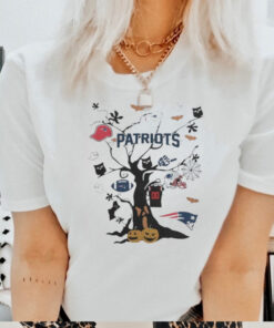 Official Tree Halloween New England Patriots NFL Team 2024 Shirt