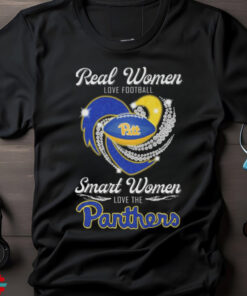 Real Women Love Football Smart Women Love The Panthers Diamond Heart T Shirt