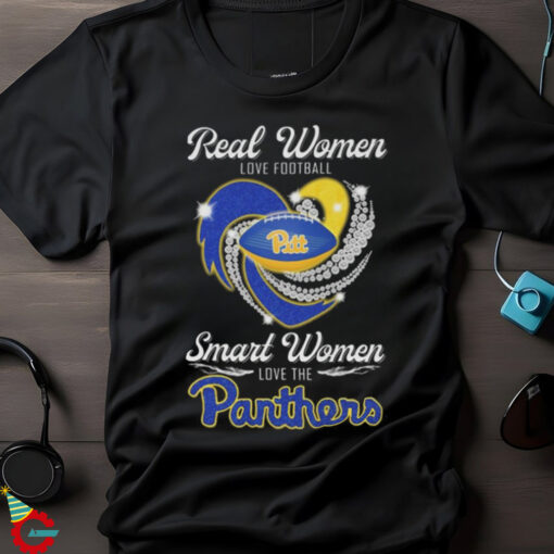 Real Women Love Football Smart Women Love The Panthers Diamond Heart T Shirt