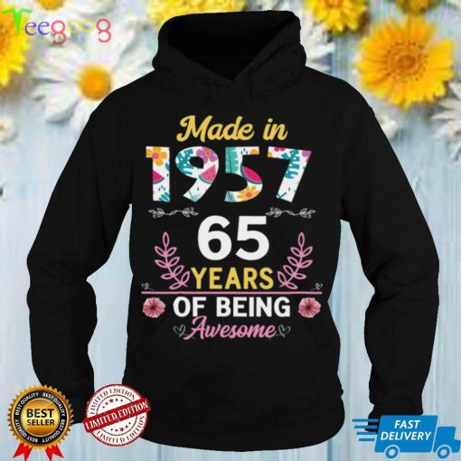65 Years Old Gifts 65th Birthday Born in 1957 Women Girls Pullover Hoodie