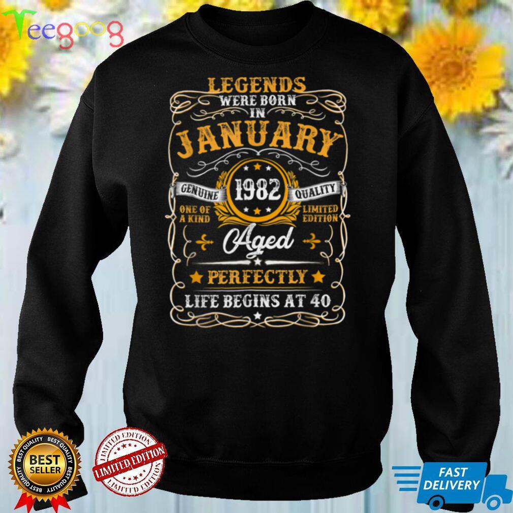 January 1982 Retro Vintage 40 Years Old 40th Birthday Gift T Shirt