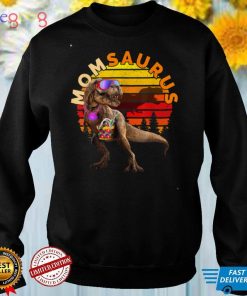 MOMSAURUS T Rex Mom Beach Retro Vintage Funny Dinosaur T Shirt