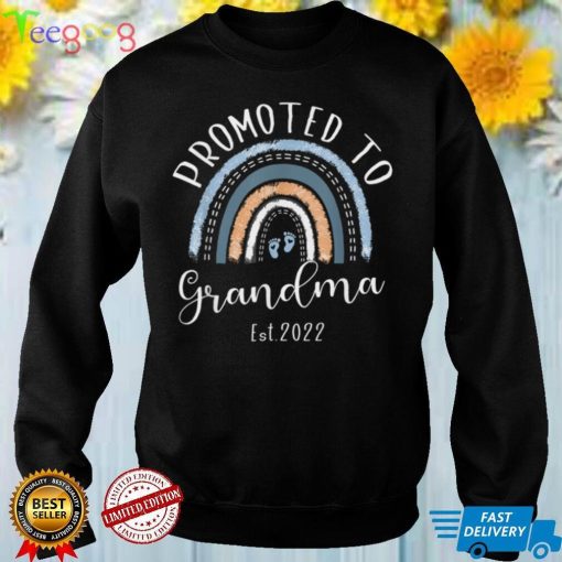Promoted to Grandma Est 2022 Women First Time Grandma T Shirt