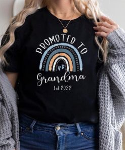 Promoted to Grandma Est 2022 Women First Time Grandma T Shirt