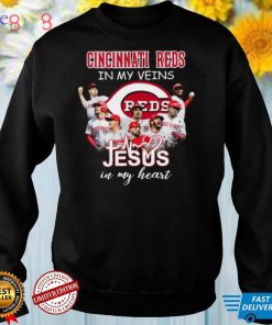 Cincinnati Reds in my veins Jesus in my heart signatures shirt