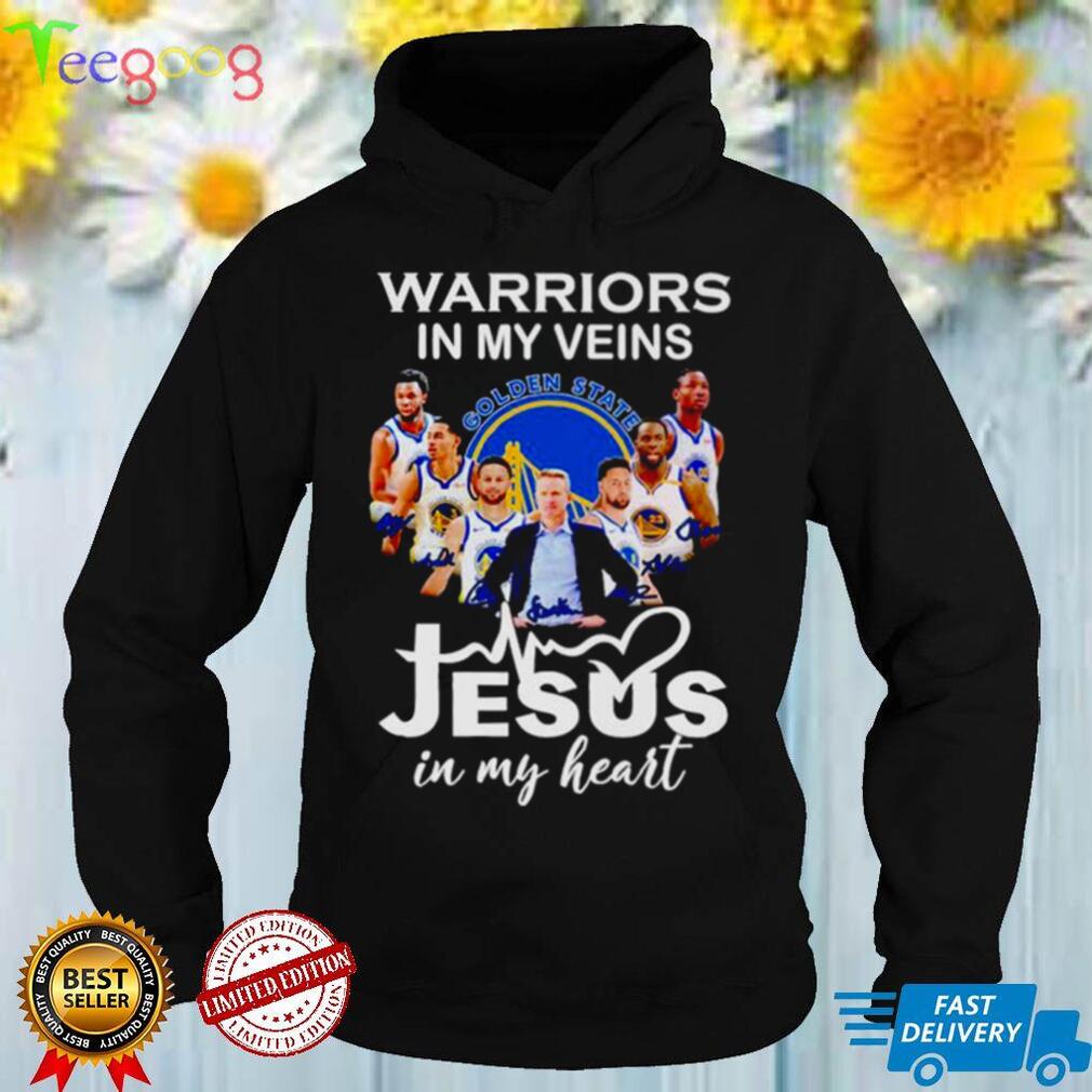 Warriors in my veins Jesus in my heart signatures shirt