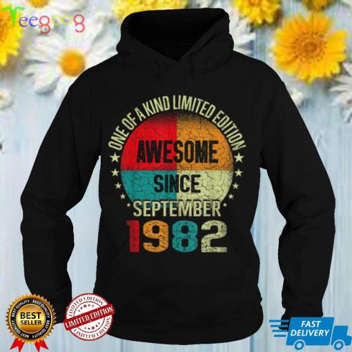 40 Year Awesome Since September 1982 Vintage 40th Birthday T Shirt