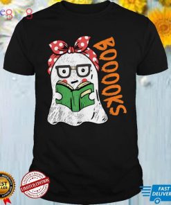 Halloween Booooks Ghost 2022 Halloween ghost reading books T Shirt (1)