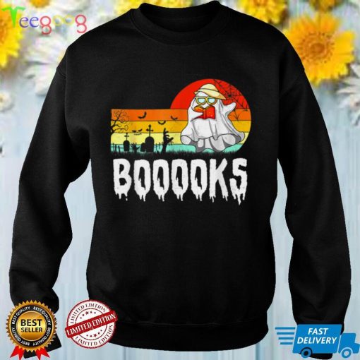 Vintage Books Boo Halloween Costume Reading Book Lover T Shirt