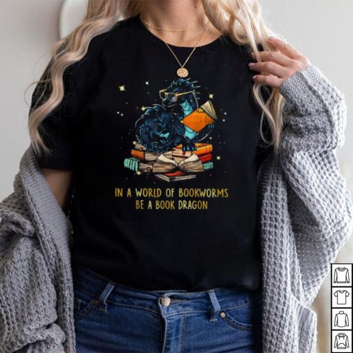 Funny Reading Book Dragon Books Nerds Dragon Lovers Halloween Graphic Unisex Sweatshirt