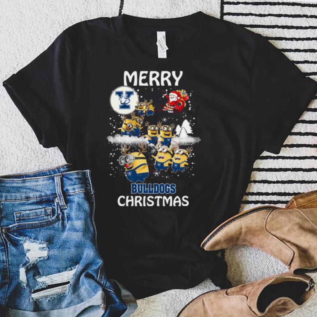 Yale Bulldogs Minion Santa Claus With Sleigh Christmas Sweatshirt